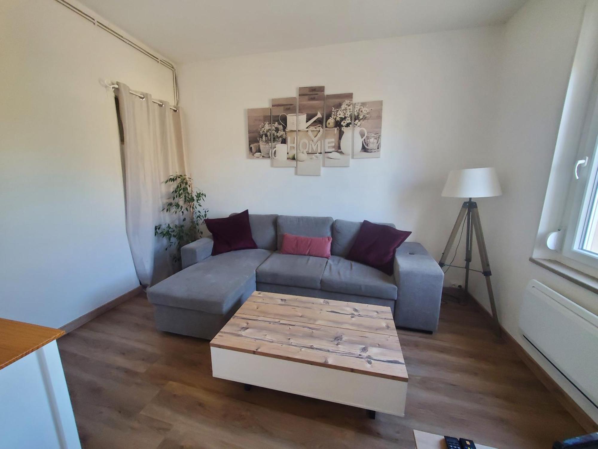 Appartement Lumineux En Centre-Ville Neuves-Maisons Экстерьер фото